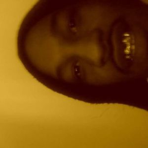 Meet your Posher, Dominique